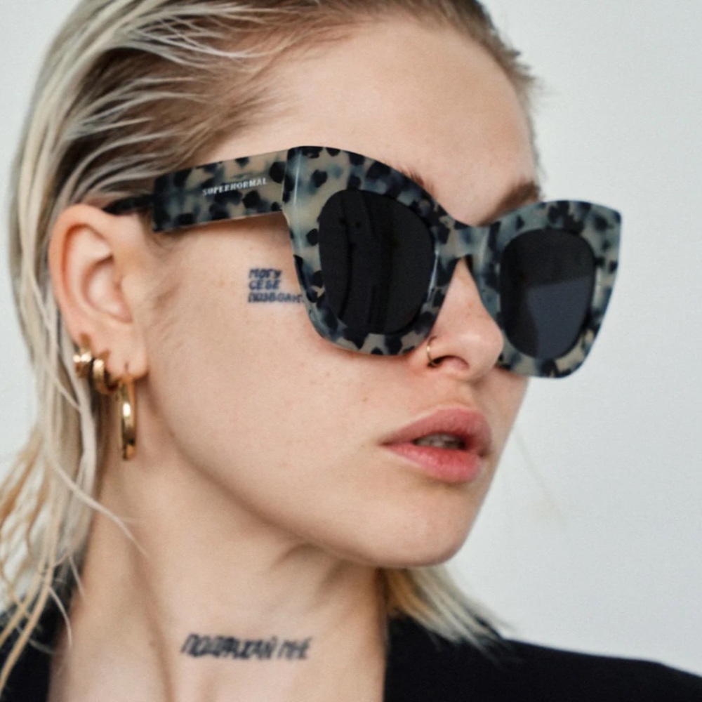AMBITIOUS Marble frame + Black lenses Supernormal  NWOT - Picture 5 of 6